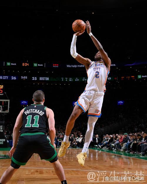 亚历山大急停跳投得手 步行者被迫暂停 亚历山大急停跳投得手 步行者被迫暂停